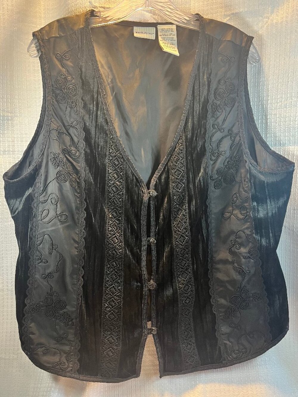 Vintage White Stag Black Embroidered Velvet Vest size XL